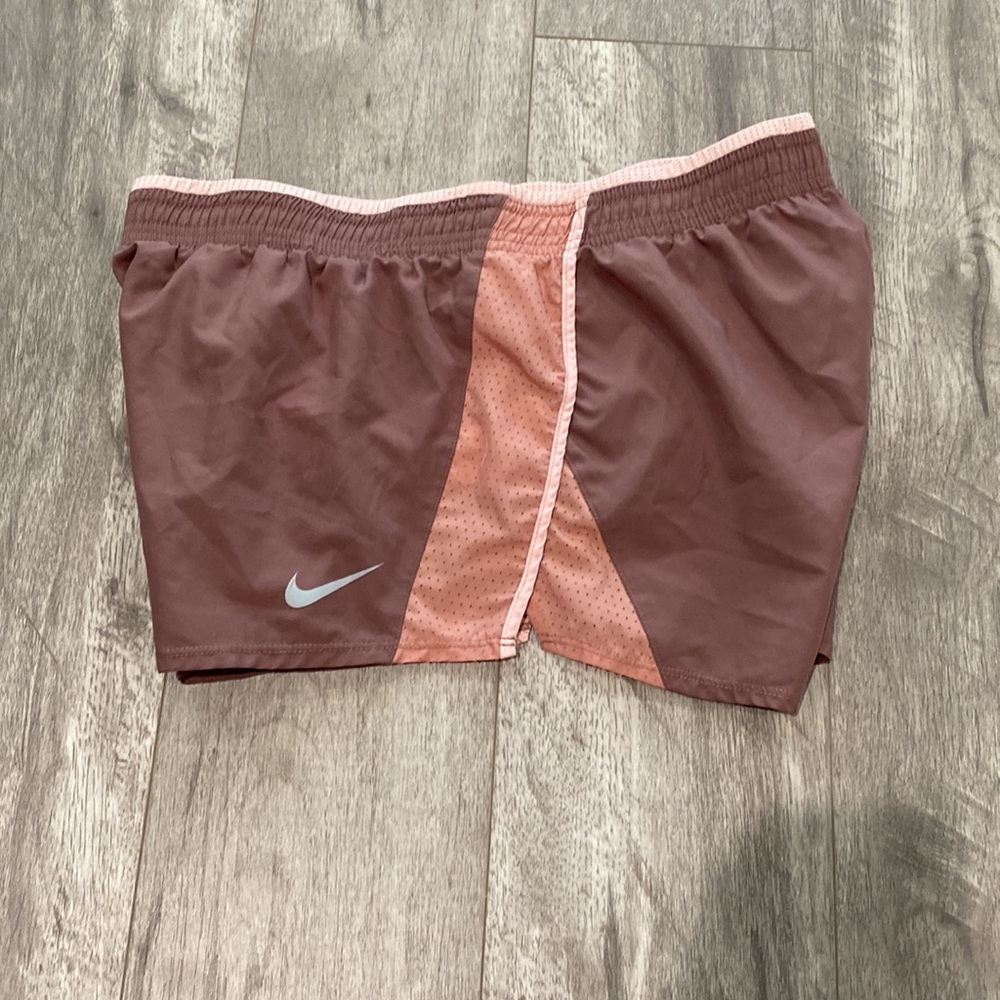 Nike shorts - Picture 3 of 3